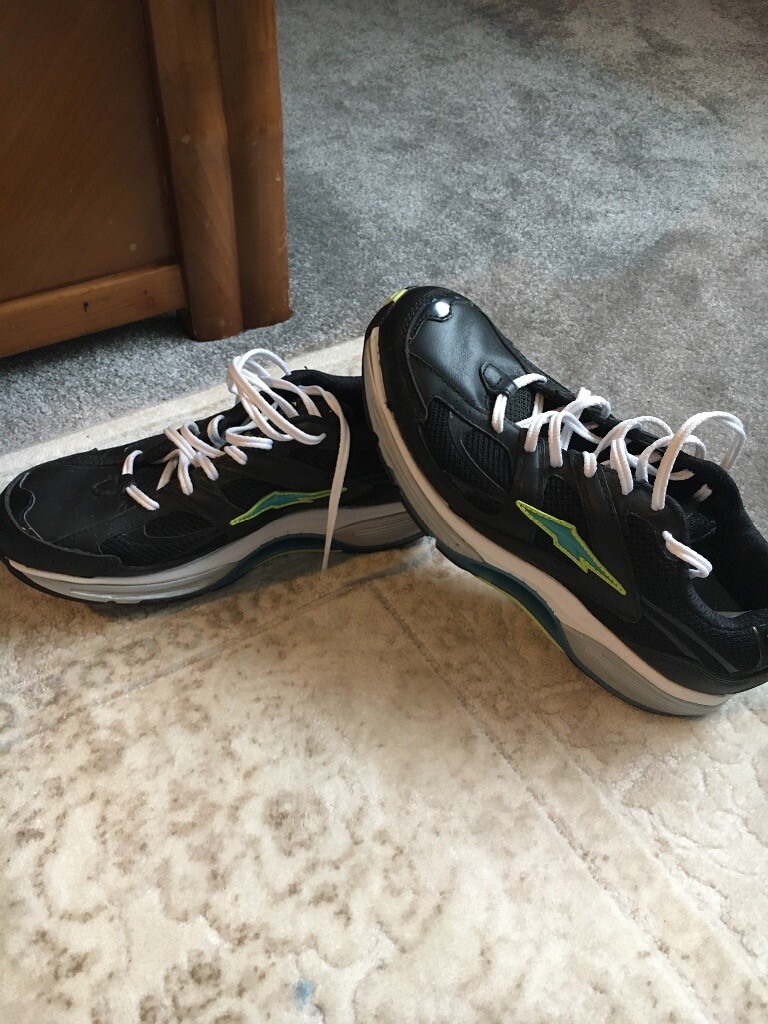 avia motion trainers